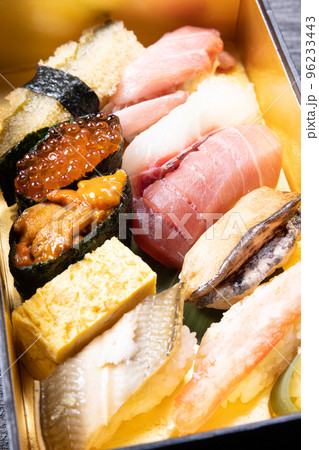 美味しい折詰の握り鮨 美味しい折詰の握り鮨 96233443