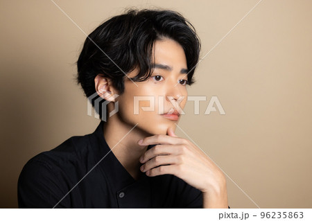 メンズビューティイメージ　　　 96235863