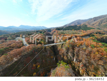 紅葉の鳴子峡 空撮 紅葉の鳴子峡 空撮 96238452