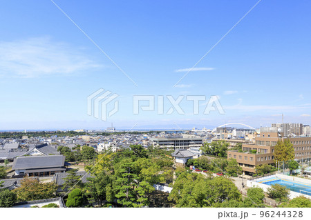 大阪府岸和田市　岸和田城からの眺め　岸和田旧港方面 96244328