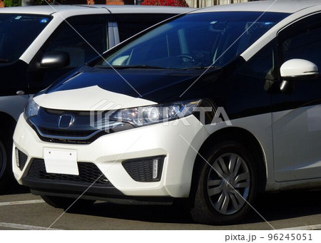 ビジネスイメージ　警備会社カラーの商用車 96245051