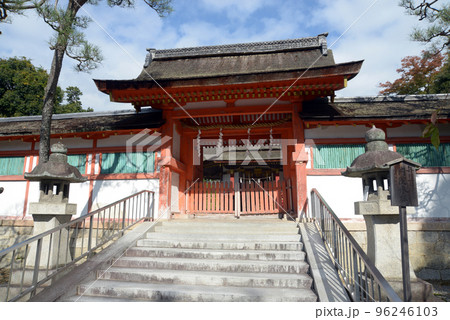 吉田神社　斎場所大元宮の門　京都市左京区 96246103
