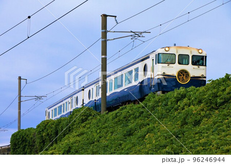 【JR西日本】キロ47形7000番台「etSETOra」 (呉線 向洋〜海田市) 【JR西日本】キロ47形7000番台「etSETOra」 (呉線 向洋〜海田市) 96246944