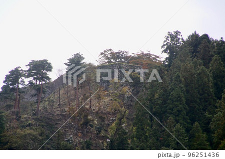 津和野城跡（島根県・津和野市） 96251436