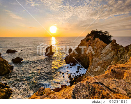 黄金崎の夕暮れ 黄金崎の夕暮れ 96254812