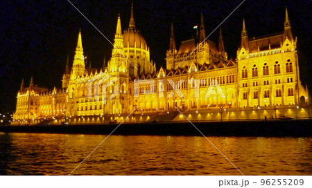 ドナウ川クルージング ドナウ川クルージング 96255209