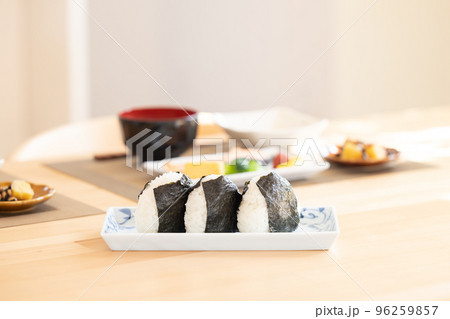 和食 おにぎり 和食 おにぎり 96259857