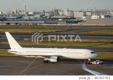 羽田空港こと東京国際空港の飛行機(東京都大田区) 羽田空港こと東京国際空港の飛行機(東京都大田区) 96265765