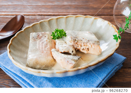 鮭のクリーム煮 96268270