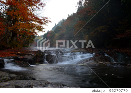 遊水峡の紅葉 遊水峡の紅葉 96270770