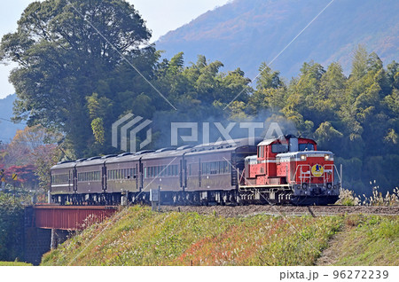 山口線　長門峡ー渡川　JR西日本　DD51-1043＋35系4000番台　DLやまぐち号 96272239