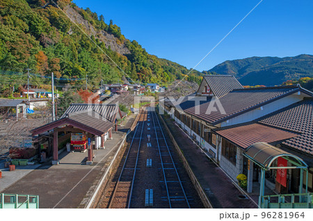 水沼駅　陸橋からの眺め　わたらせ渓谷鉄道　秋の風景　 96281964