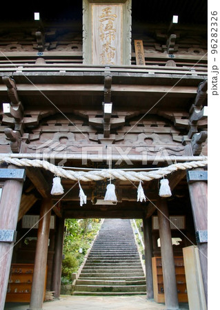 高津柿本神社（島根県・益田市） 96282326