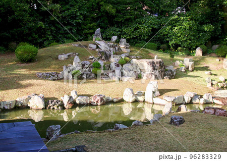 萬福寺庭園（島根県・益田市） 96283329