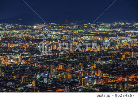 あべのハルカス展望台から見た大阪の夜景 96284867
