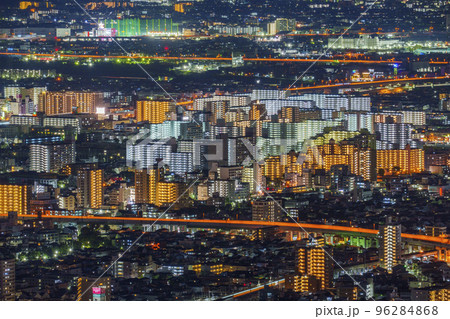 あべのハルカス展望台から見た大阪の夜景 96284868