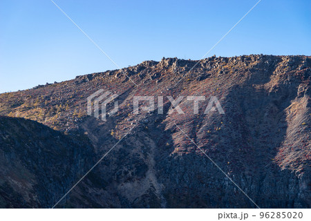 志賀草津高原ルート 湯釜南東 白根明神付近の谷の山襞 10月下旬 e-1 志賀草津高原ルート 湯釜南東 白根明神付近の谷の山襞 10月下旬 e-1 96285020