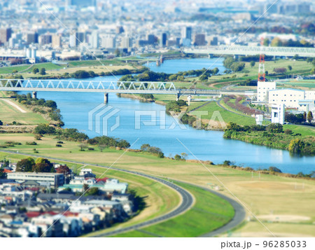 江戸川周辺の風景　チルトシフト 96285033