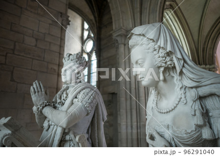 Tomb of King Louis XVI and Marie Antoinette, in Basilica of Saint-Denis 96291040