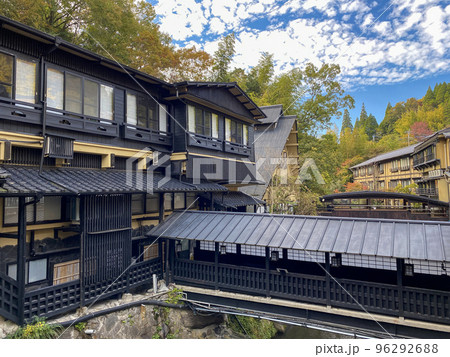 黒川温泉の紅葉 96292688