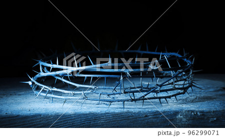 Rusty wreath of thorns at the cross Rusty wreath of thorns at the cross 96299071