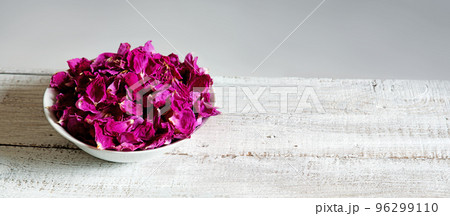 Natural background of rose petals 96299110