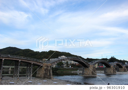 錦帯橋観光！山口県岩国市横山　日本の四季　Kintaikyo Bridge 96301910
