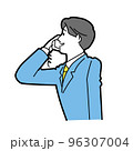 電話応対しているスーツ姿の男性　線あり 96307004