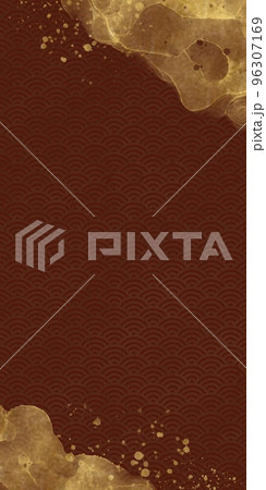 和風縦長抽象テンプレート）赤い背景に金色の青海波とアルコールインクアートの波のフレーム 96307169