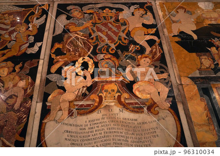 templar malta knight tomb skull skeleton 96310034