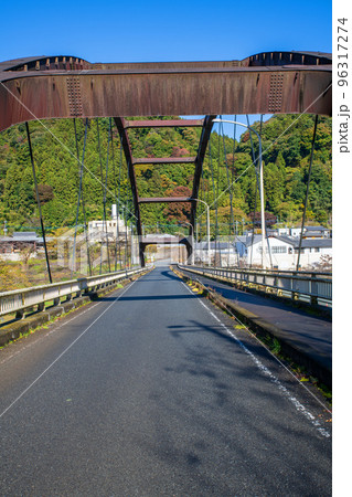 渡良瀬川 くろほね大橋からの眺め 秋風景 渡良瀬川 くろほね大橋からの眺め 秋風景 96317274