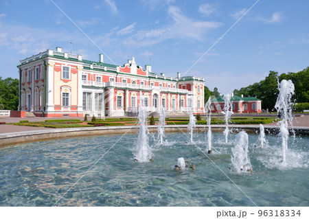 カドリオルグ宮殿 96318334