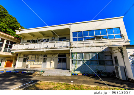 西海市立大島西小学校閉校 歴史的記録 【西海市 】 西海市立大島西小学校閉校 歴史的記録 【西海市 】 96318657