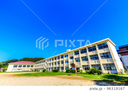 西海市立大島東小学校(大崎小学校)閉校 歴史的記録 【西海市 】 西海市立大島東小学校(大崎小学校)閉校 歴史的記録 【西海市 】 96319167