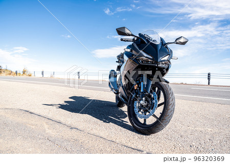 秋の高原のバイクツーリング 志賀草津高原ルート 10月下旬　e-5 クールライトカラー 96320369