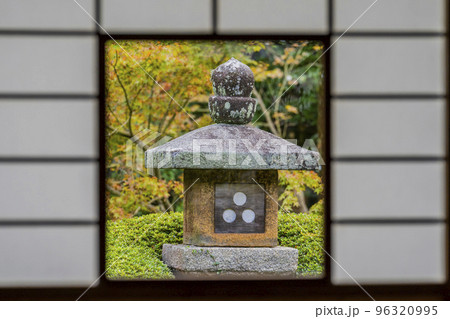 秋の雲龍院 蓮華の間 京都府京都市 秋の雲龍院 蓮華の間 京都府京都市 96320995