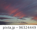 秋の夕焼け 96324449