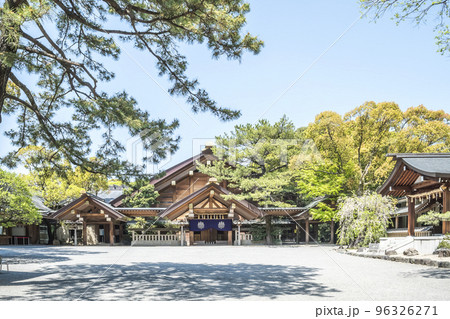 熱田神宮神楽殿 96326271