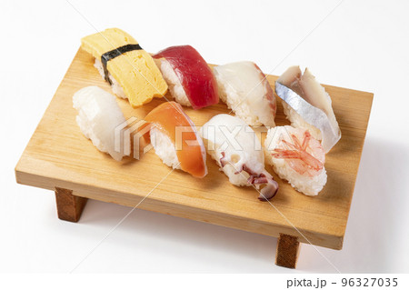 寿司　白背景 96327035