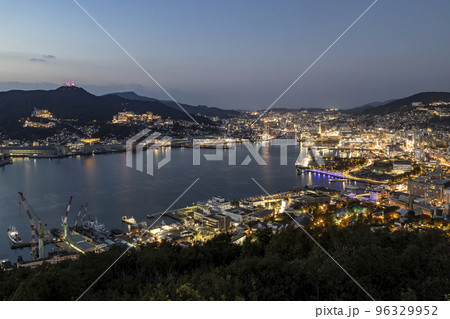 鍋冠山展望台からの長崎夜景 鍋冠山展望台からの長崎夜景 96329952