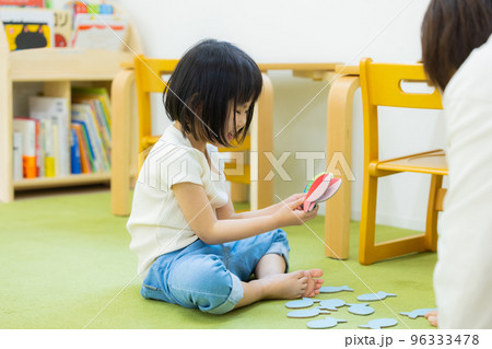 子供　カード　文字　勉強 96333478