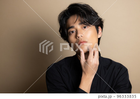 メンズビューティイメージ　　　 96333835