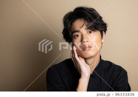 メンズビューティイメージ　　　 96333836
