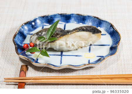 銀ダラのムニエル 銀ダラのムニエル 96335020