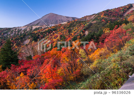 《福島県》天狗の庭・磐梯吾妻スカイライン《紅葉最盛期》 《福島県》天狗の庭・磐梯吾妻スカイライン《紅葉最盛期》 96336026