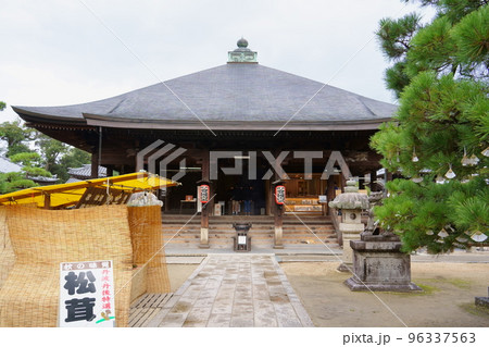 知恩寺の文殊堂（京都府宮津市） 96337563