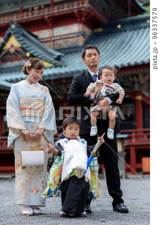 七五三　家族写真 96337579