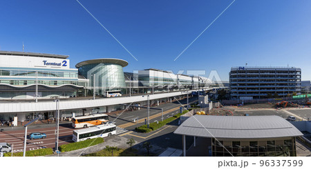 羽田空港第2ターミナルのパノラマ風景 羽田空港第2ターミナルのパノラマ風景 96337599