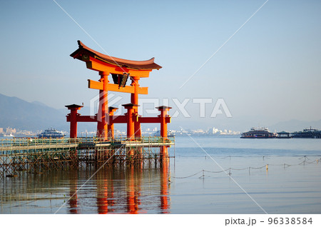 広島県 廿日市市 宮島 厳島神社 大鳥居 広島県 廿日市市 宮島 厳島神社 大鳥居 96338584