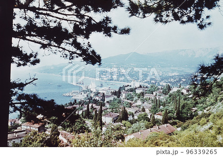 View of the port of Yalta View of the port of Yalta 96339265